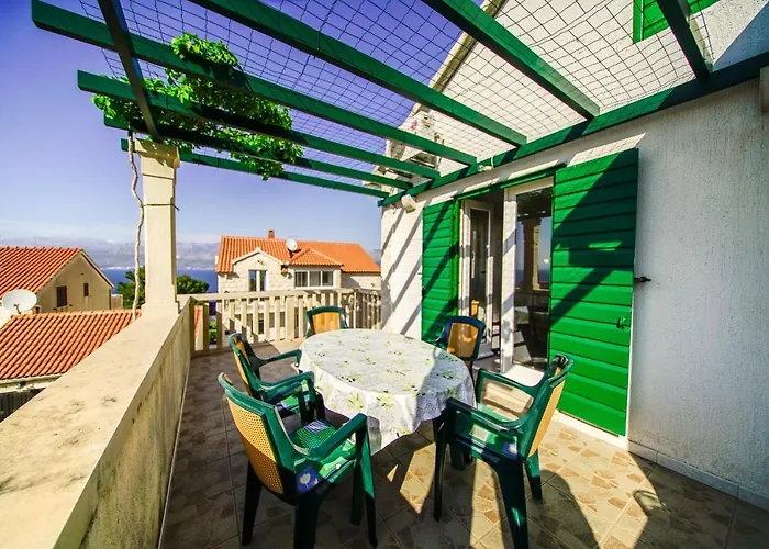 With Parking Space - Brac - 18472 Apartament Postira