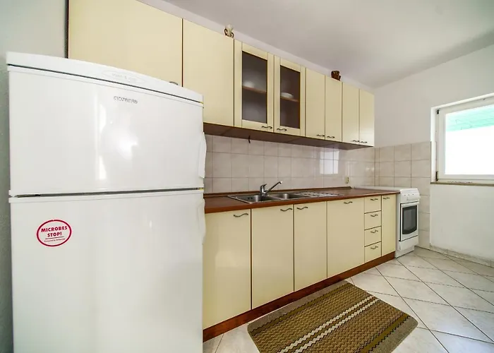 Apartament With Parking Space - Brac - 18472