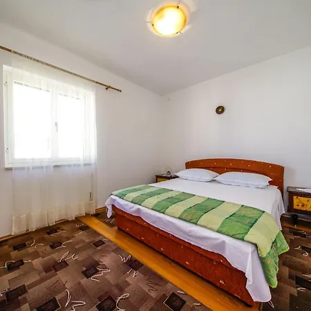 Apartamento With A Parking Space Postira, Brac - 18472